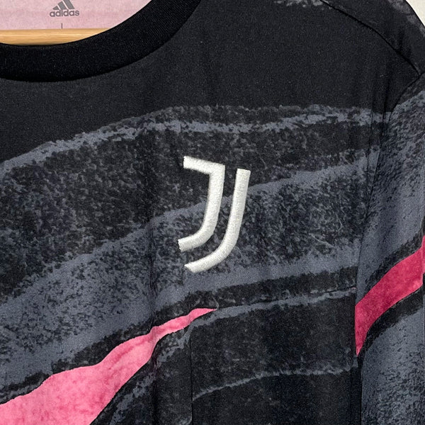 Juventus 2020/21 Pre Match Soccer Jersey L