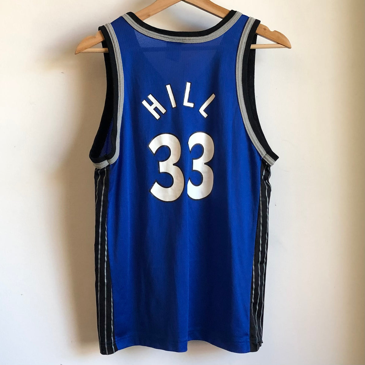 Size 48. 33 Hill Pistons 90s Champion NBA Jersey 