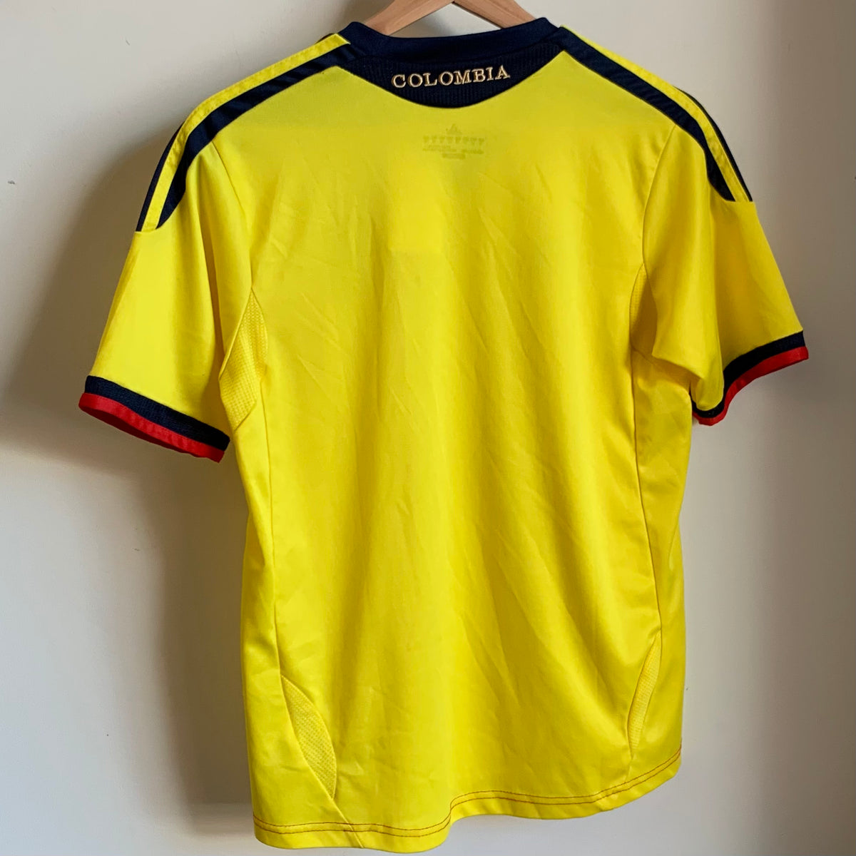 Colombia Soccer Jersey S – Laundry