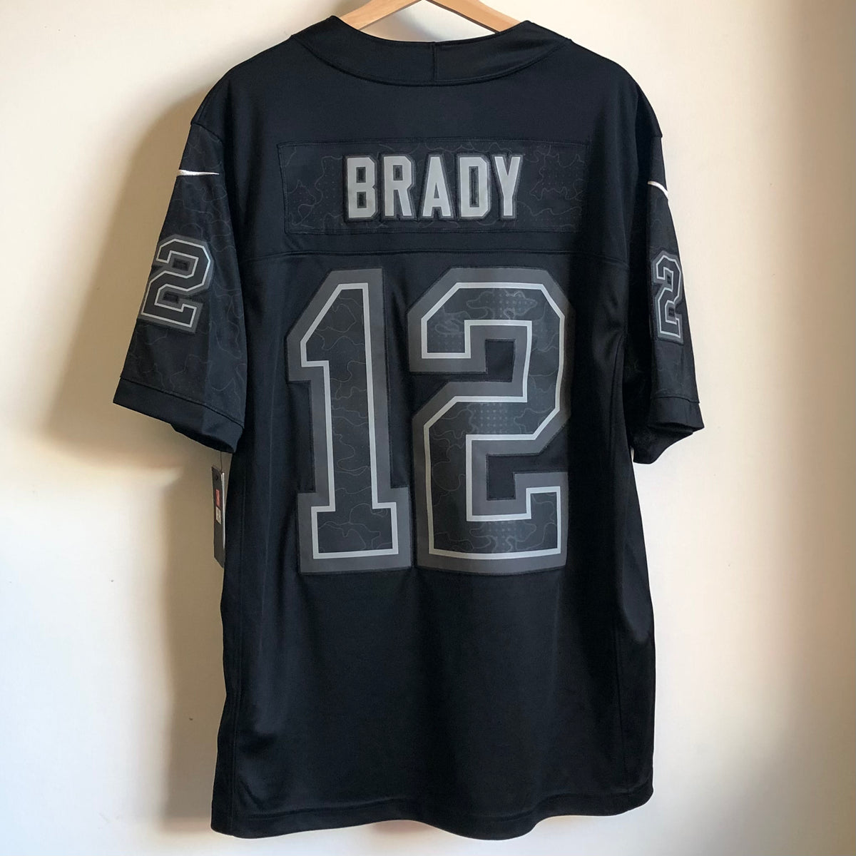 Tom Brady Tampa Bay Buccaneers Jersey RFLCTV L – Laundry