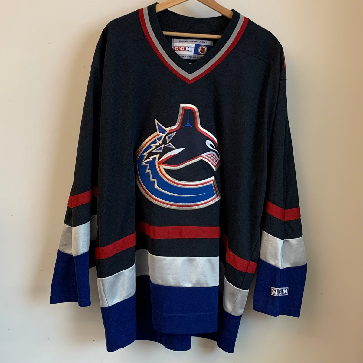 1990’s CCM Vancouver Canucks NHL Jersey