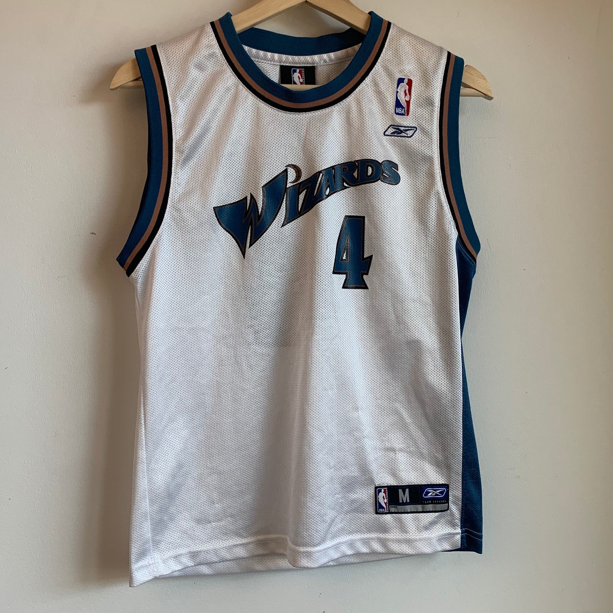 gray wizards jersey
