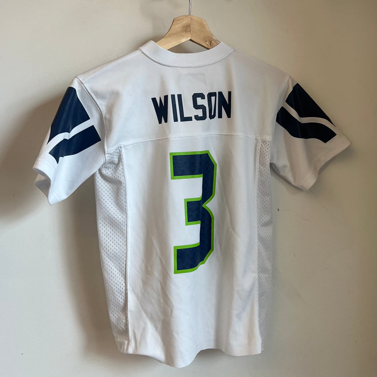 Seattle seahawks youth outlet jersey wilson