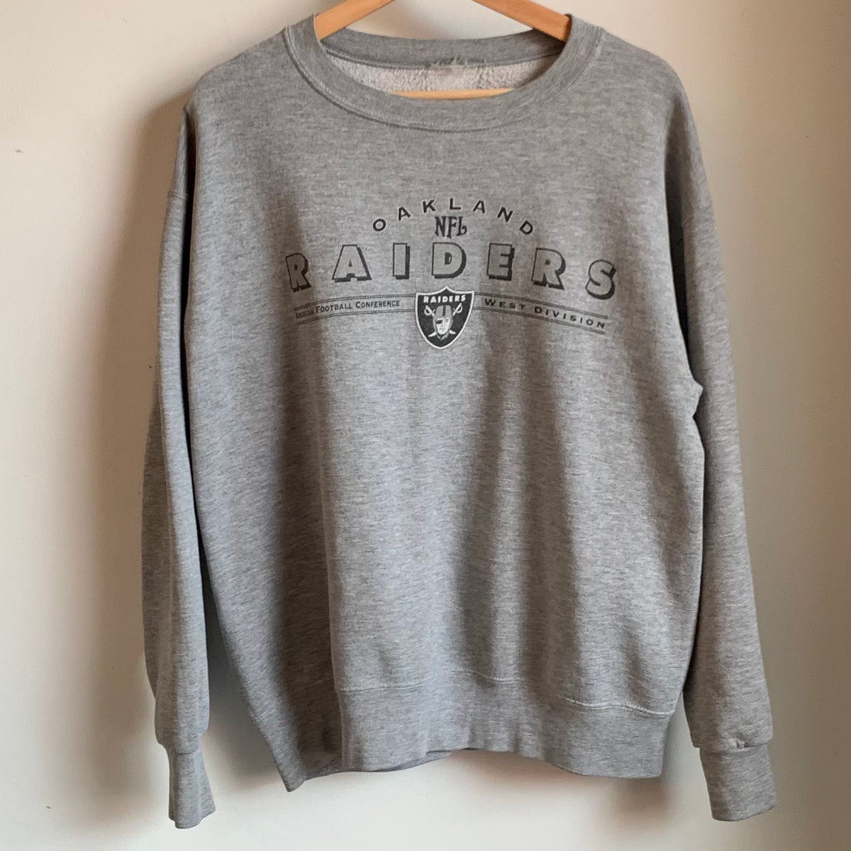 Vintage 90s Oakland Raiders Sweatshirt Raiders Crewneck -   in 2023