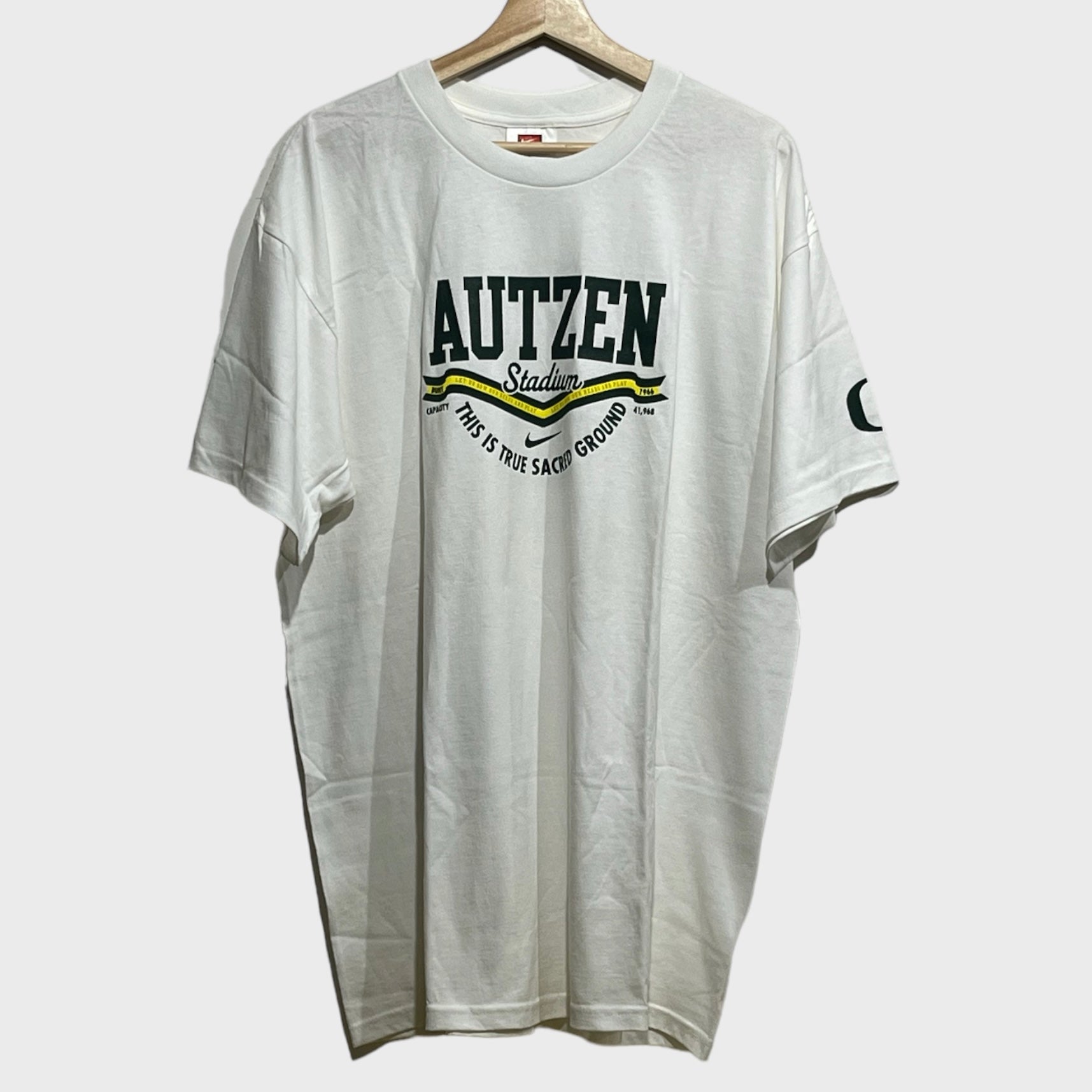 Vintage Oregon Ducks Autzen Stadium Shirt L