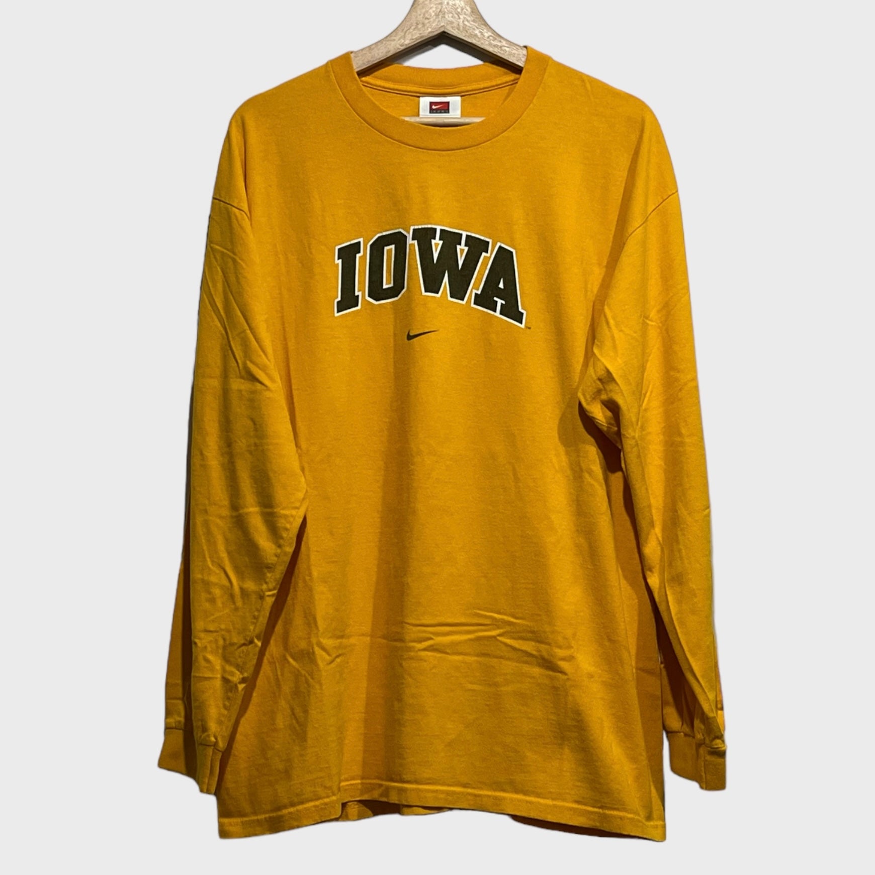 Vintage Iowa Hawkeyes Long Sleeve Shirt L