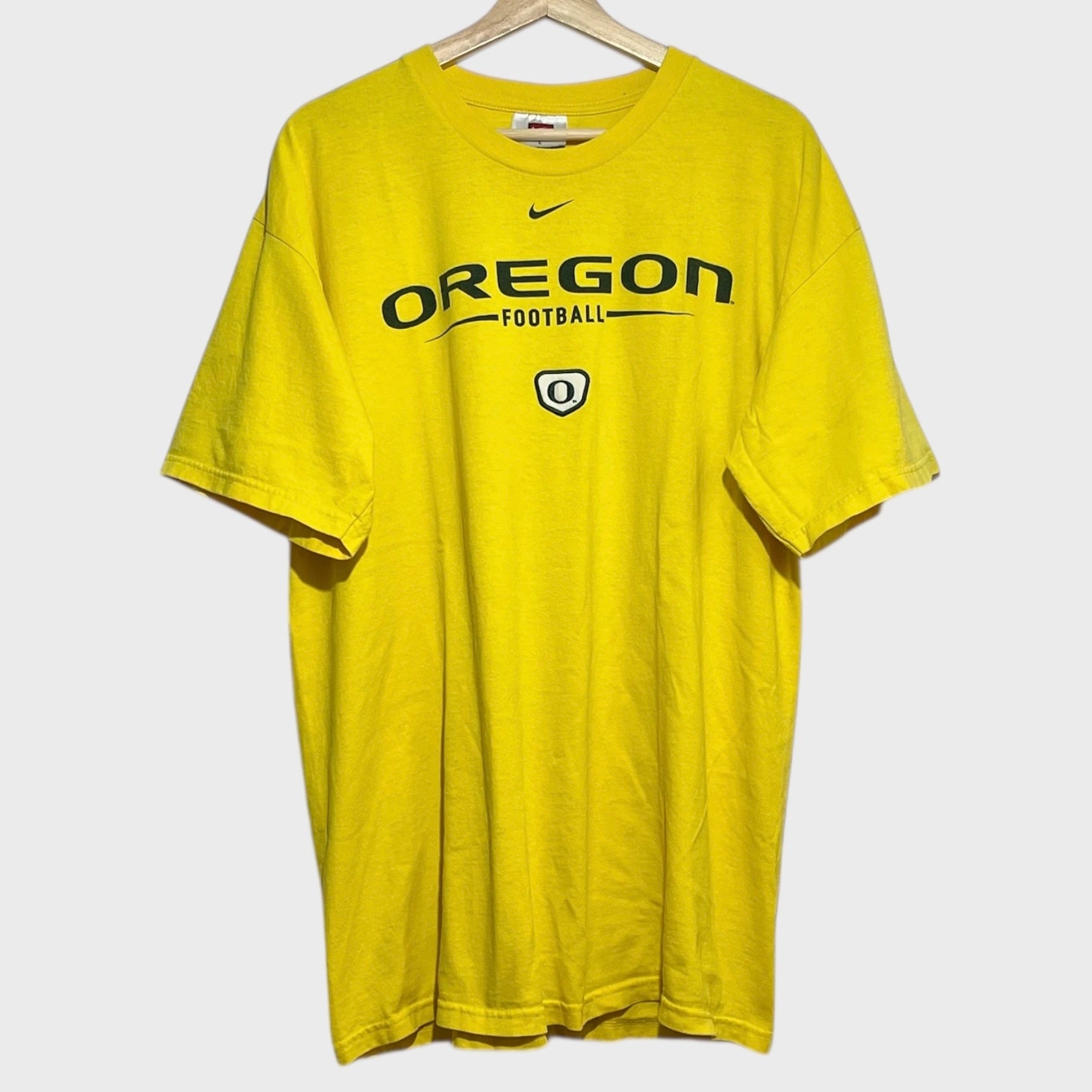 Vintage 2000s Oregon Ducks Football Center Swoosh Tee Shirt L 