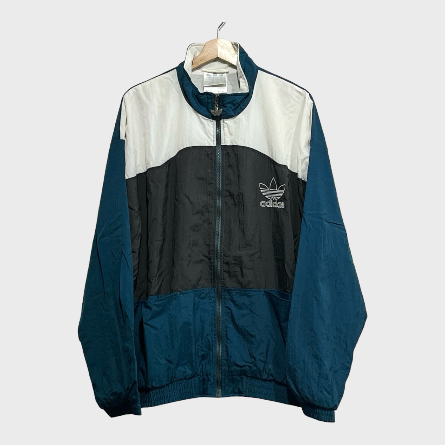 90s Adidas Windbreaker アディダス 常田 90s adidas White x Black Nylon Jacket 常田 - メルカリ