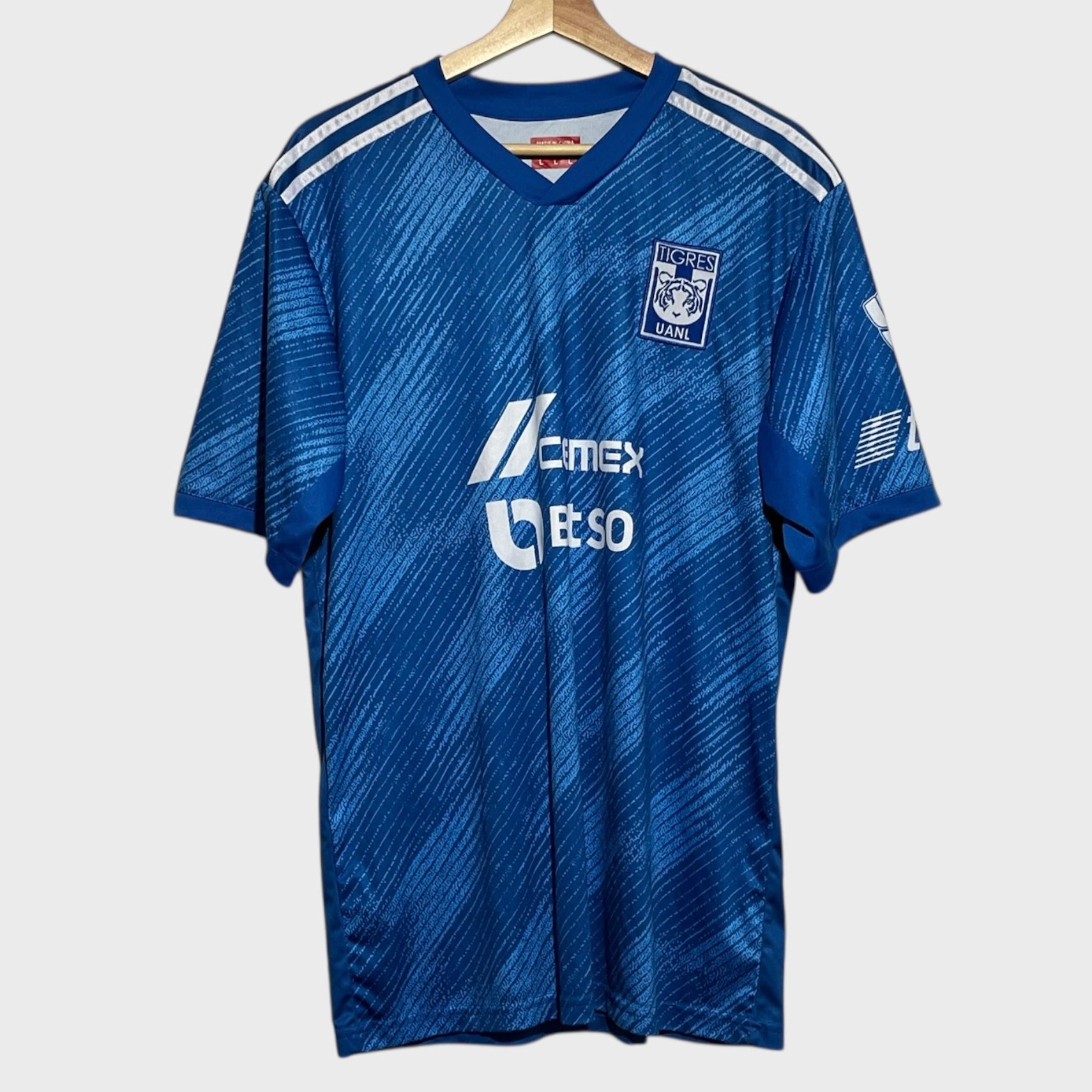 Tigres UANL 2022/23 Away Soccer Jersey L