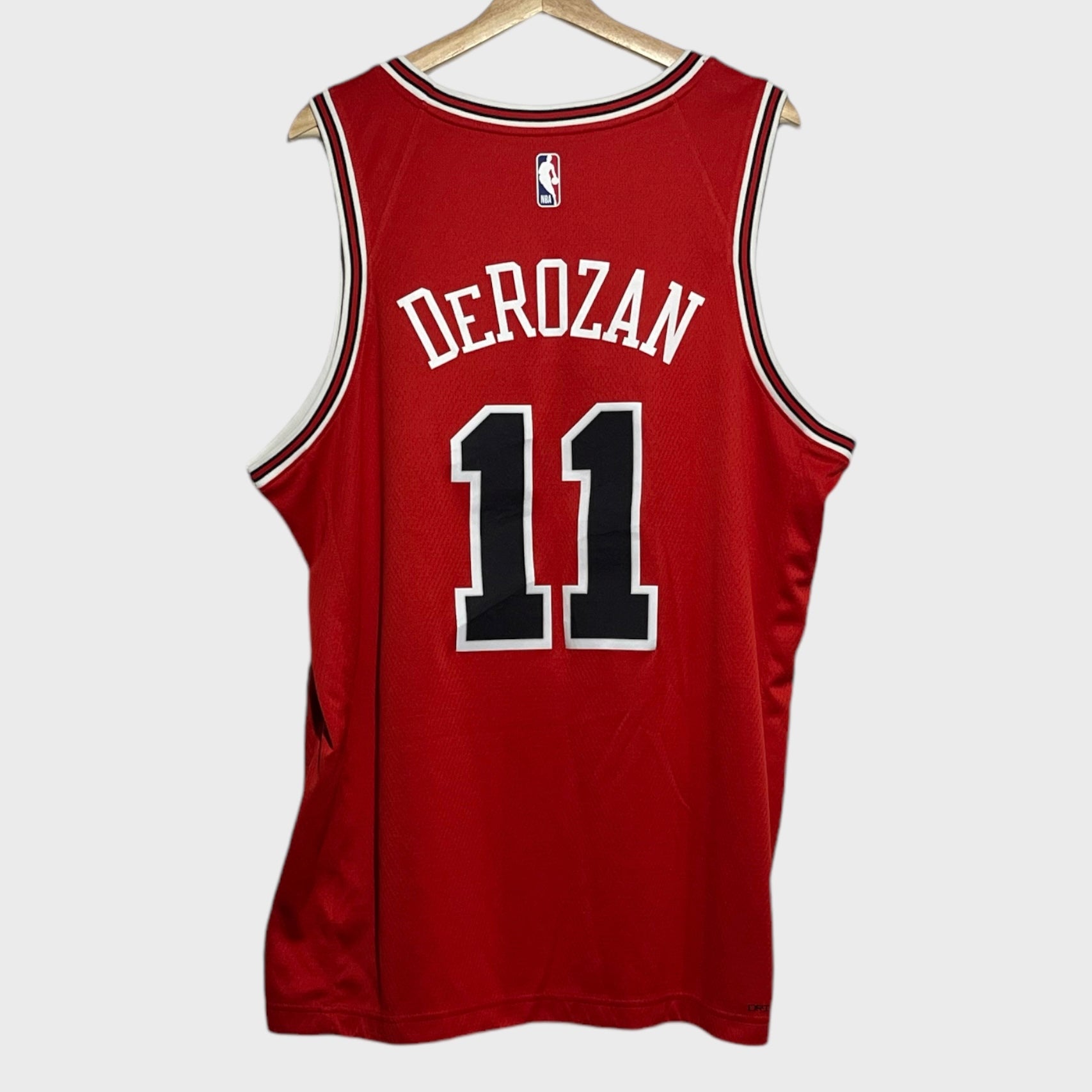 DeMar DeRozan Chicago Bulls Jersey XL