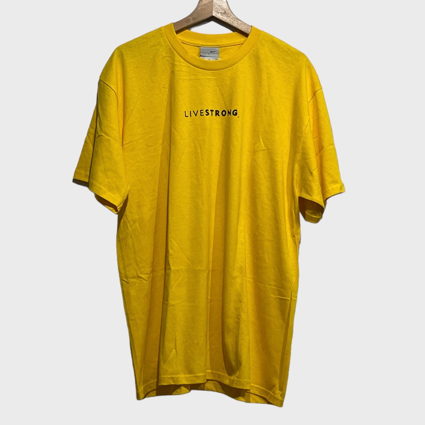 2004 Lance Armstrong Livestrong Shirt L