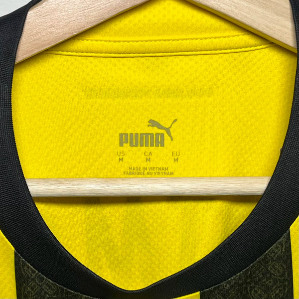 Borussia Dortmund 2022/23 Home Soccer Jersey M