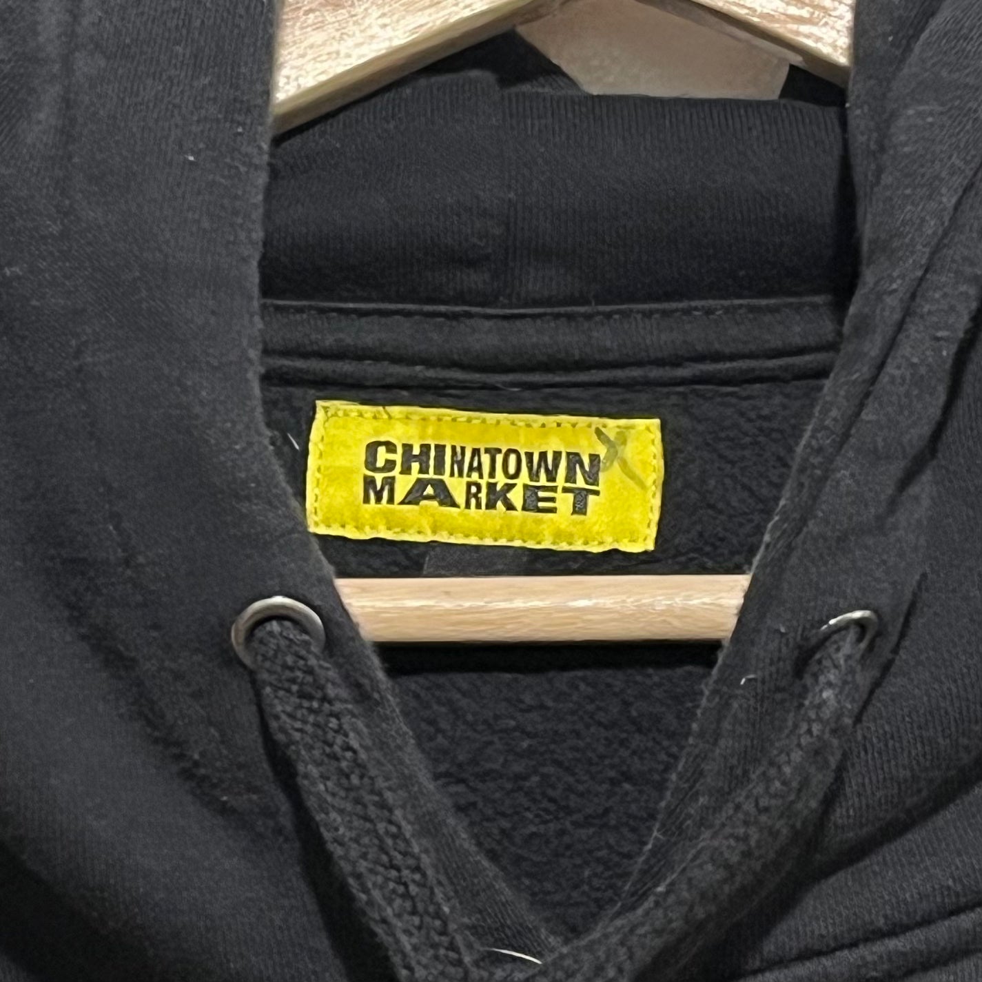 Chinatown Market Hoodie M – Laundry