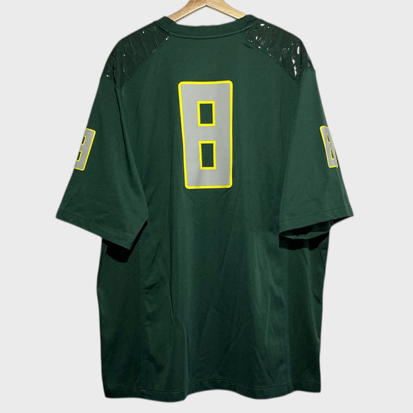 Back of a green football jersey with number 8 on a white background