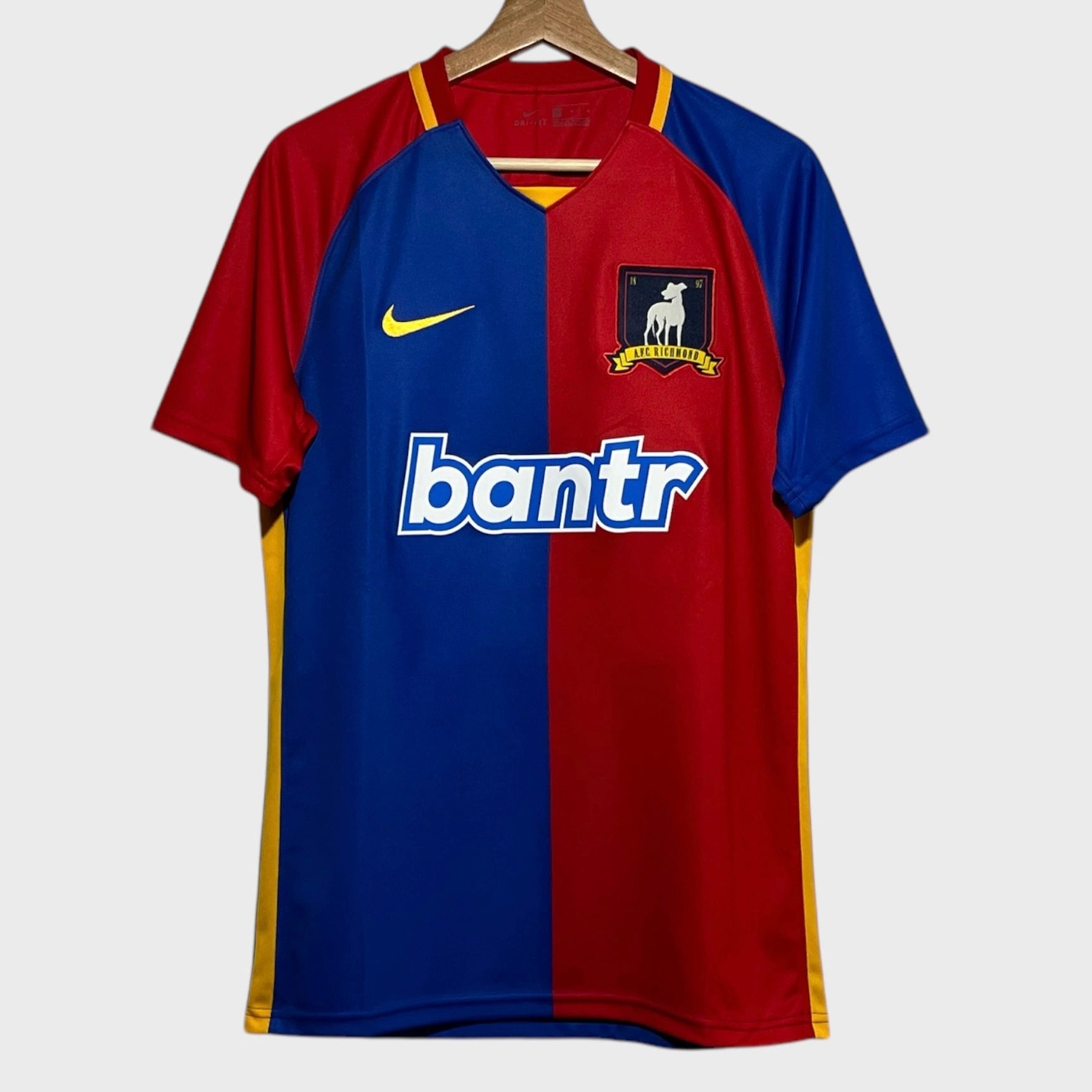 Nike Ted Lasso AFC Richmond Soccer Football Jersey Medium Laundry PDX
