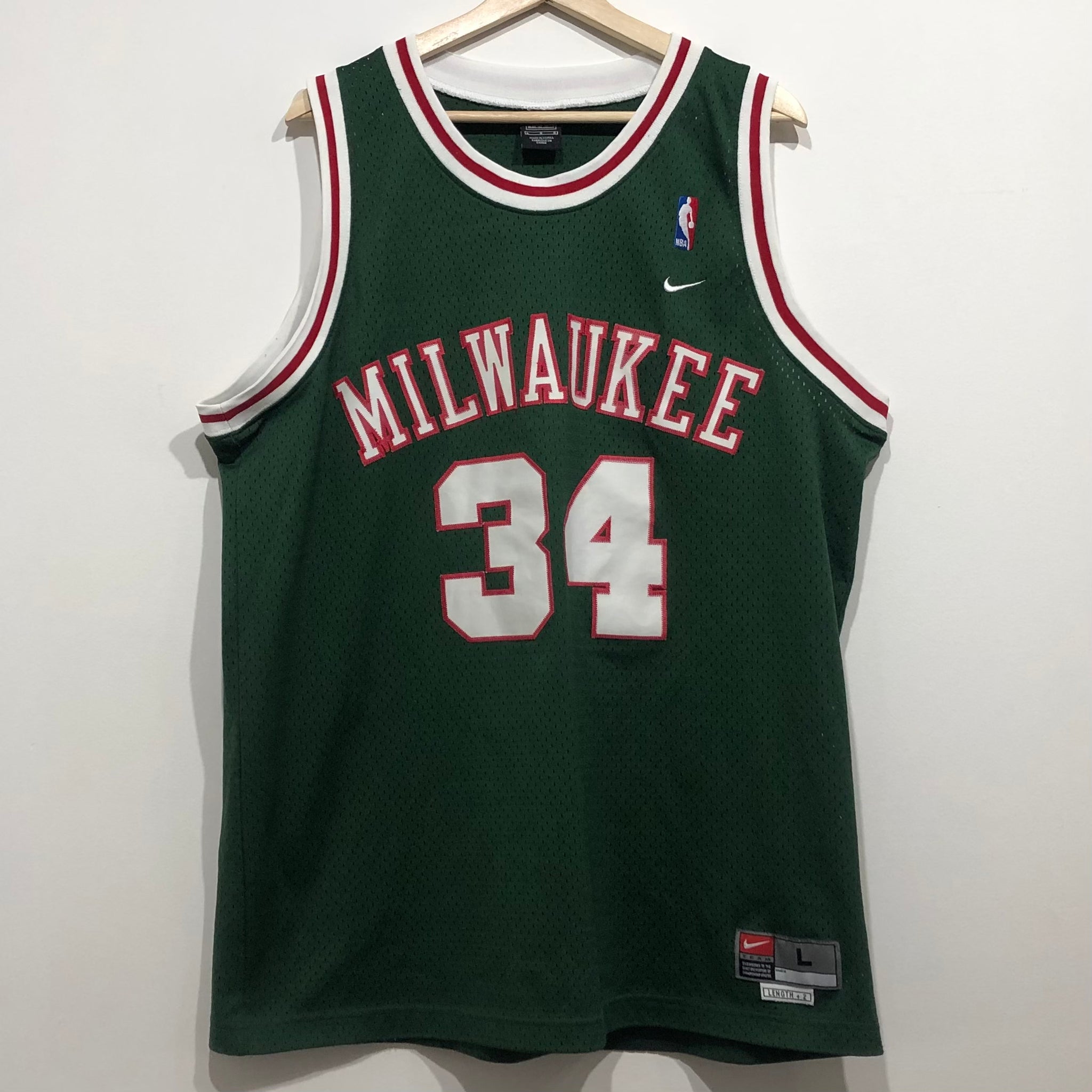 Milwaukee Bucks Vintage Apparel & Jerseys