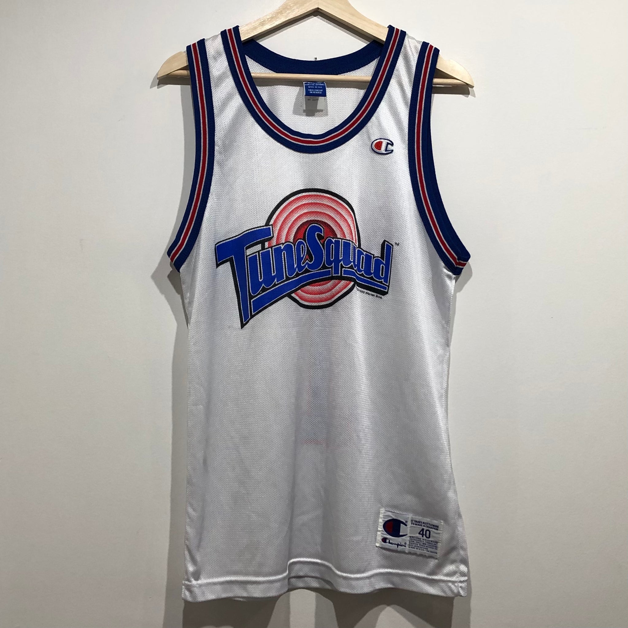 Vintage Bugs Bunny Tune Squad Jersey Space Jam M
