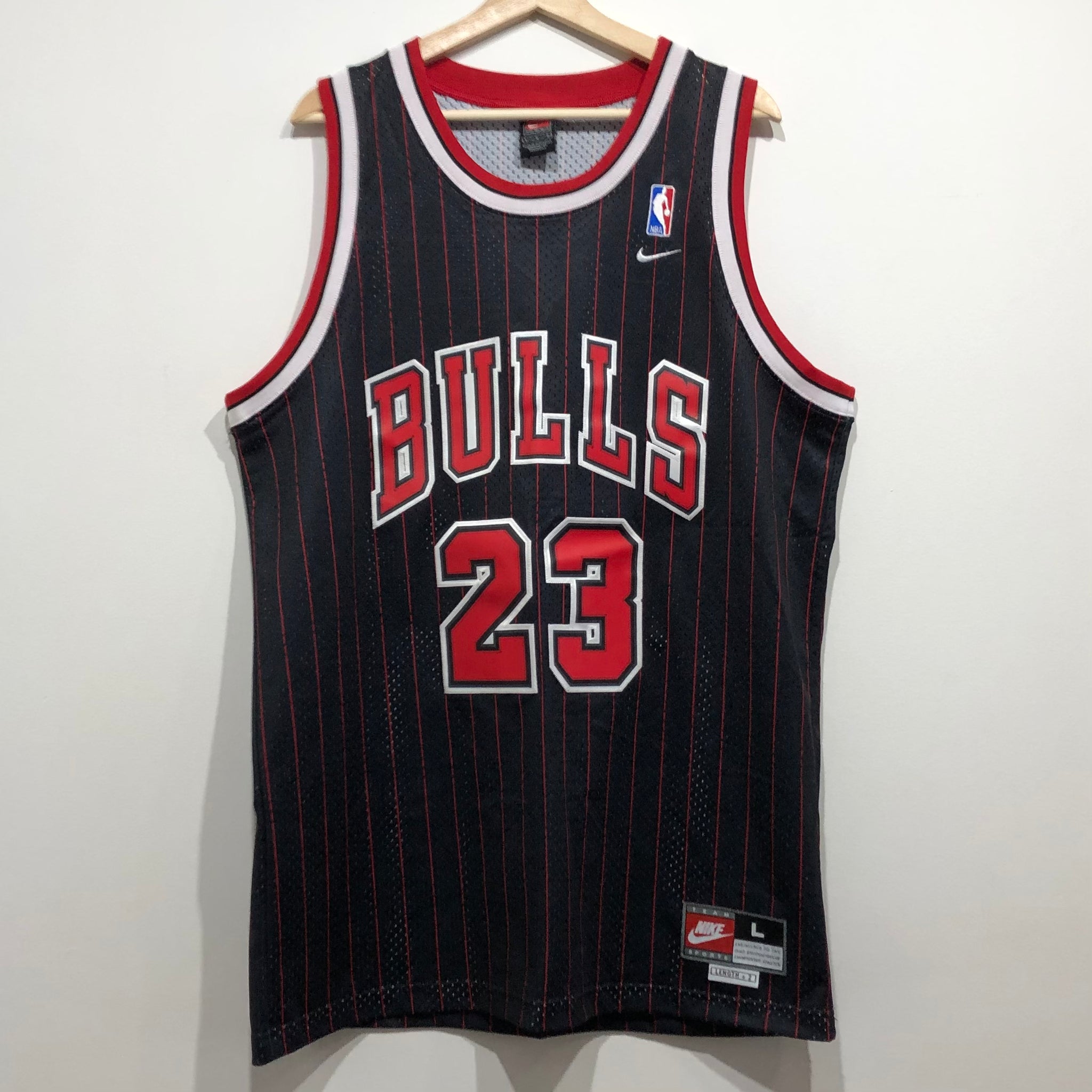 Vintage Michael Jordan Chicago Bulls Jersey L Laundry