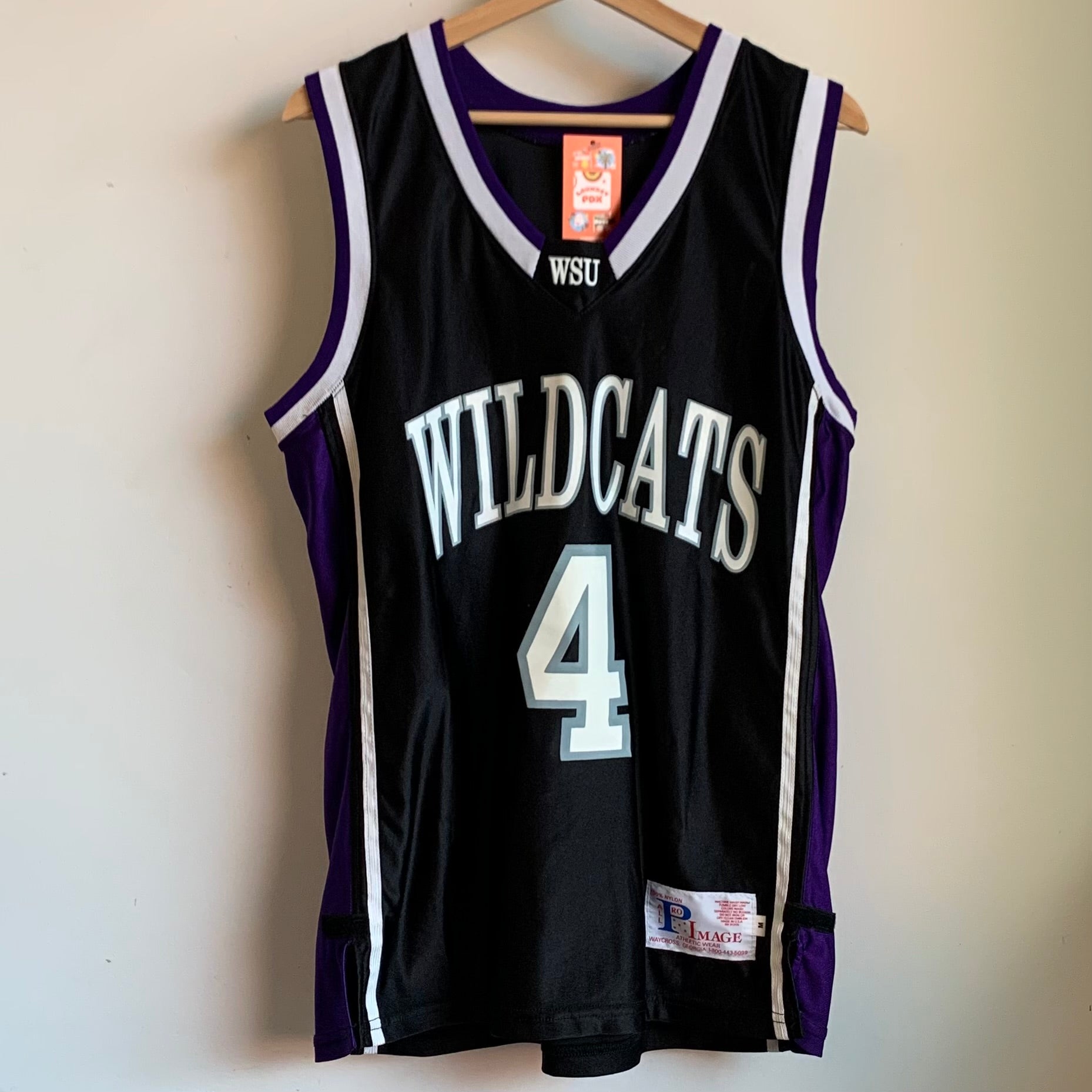 WSU Wildcats Basketball Jersey M
