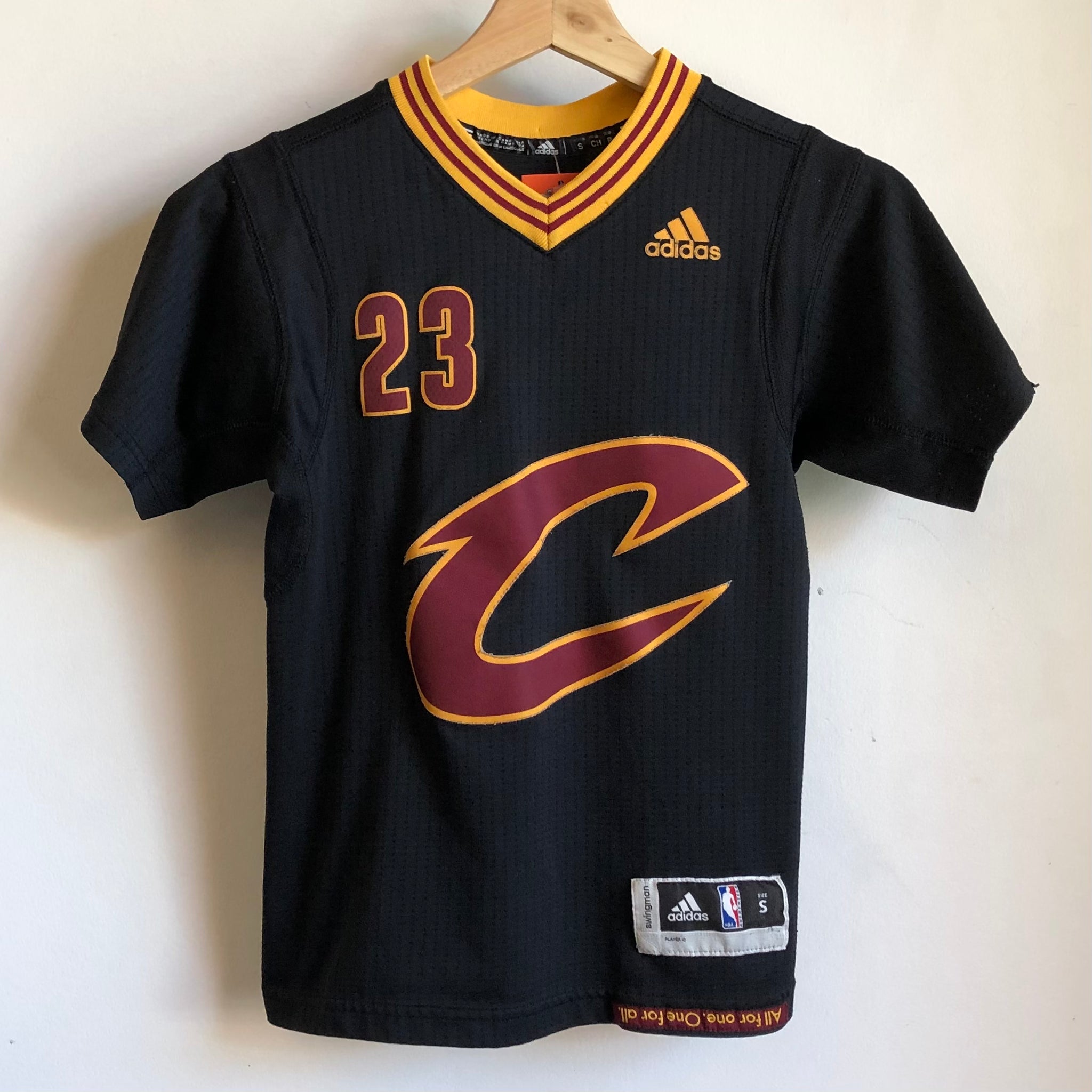 Youth hot sale cavaliers jersey