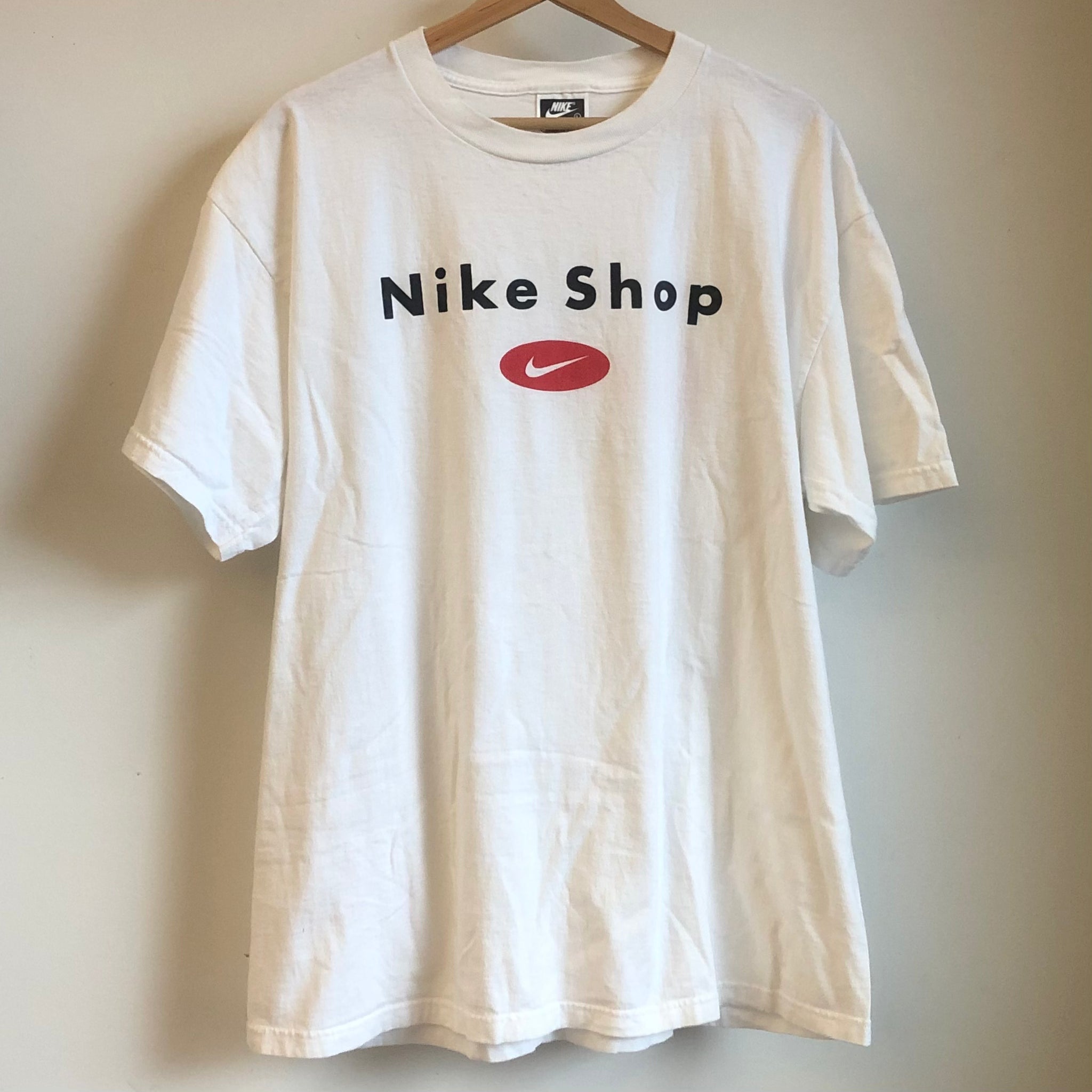 Vintage Nike Shop Shirt Big Swoosh L Laundry
