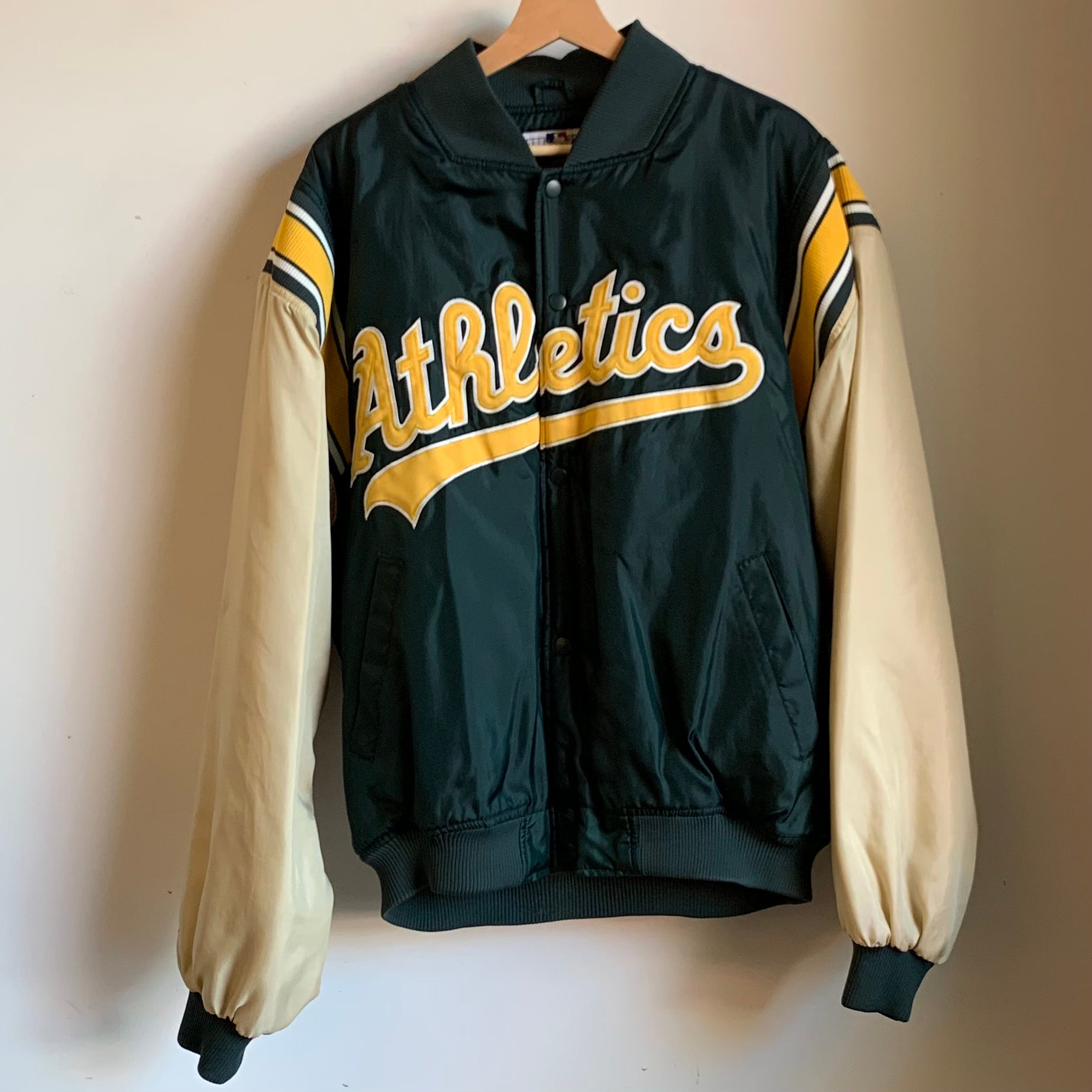 Vintage Oakland A's Athletics Majestic Pullover Jersey Green and Yellow
